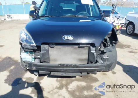 2013 Kia Soul z USA, uszkodzony, nr VIN KNDJT2A51D7623108